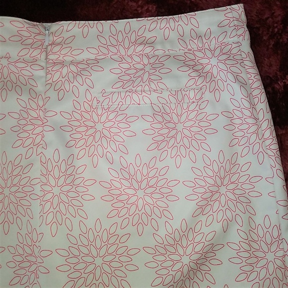Pebble Beach Performance Skort Size 8 - Picture 2 of 7